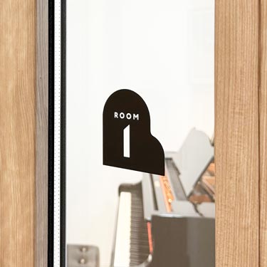 ROOM 1